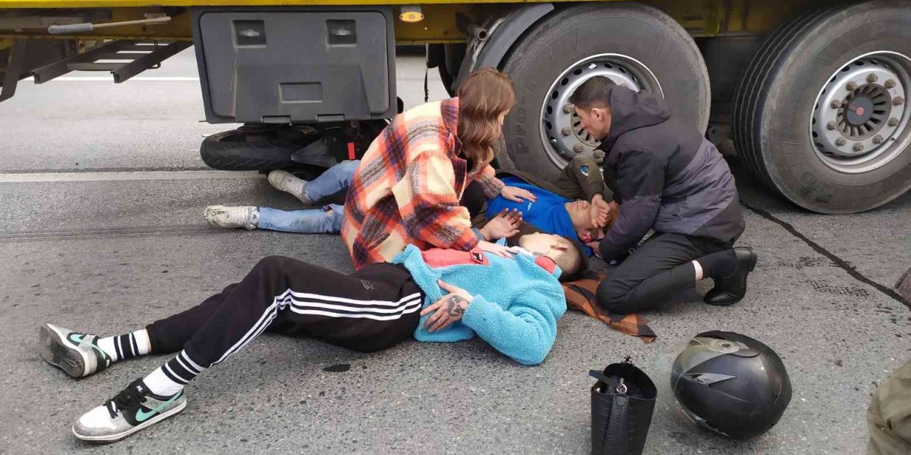 E-5 karayolunda feci kaza: 2 yaralı