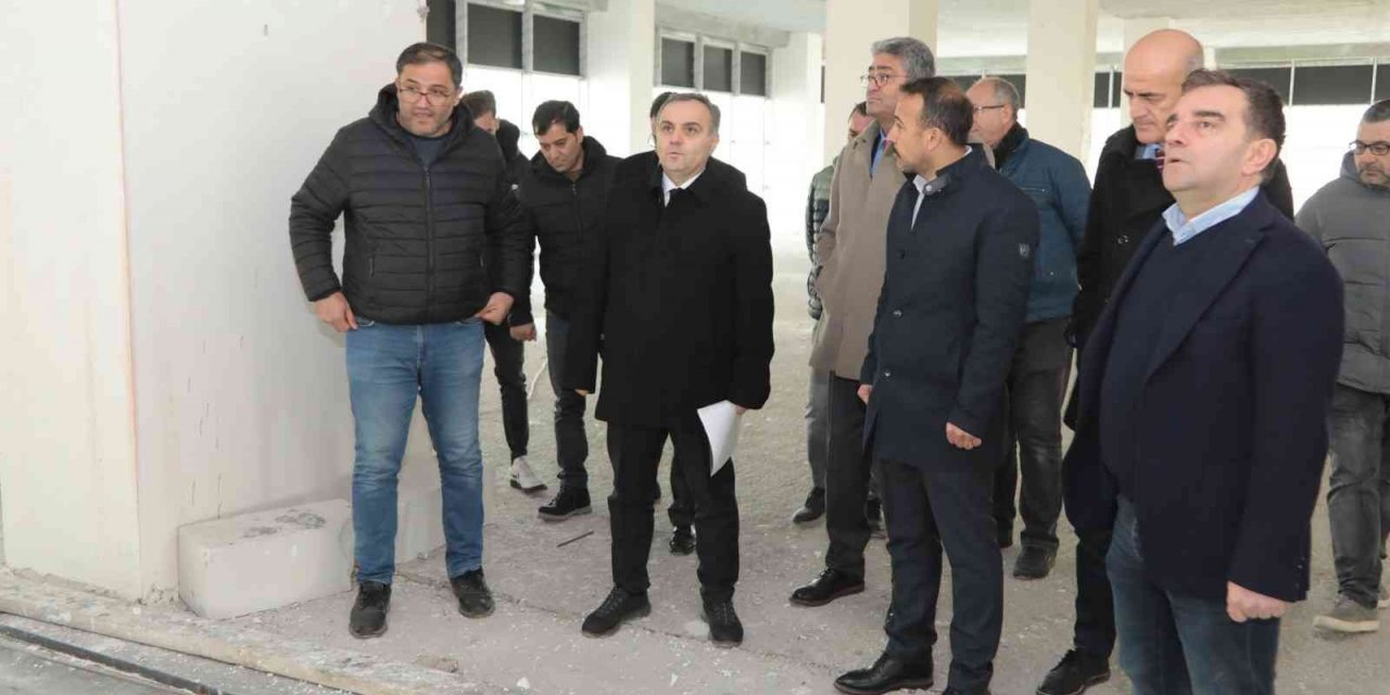 Rektör Altun, ERAGEM inşaatında incelemelerde bulundu
