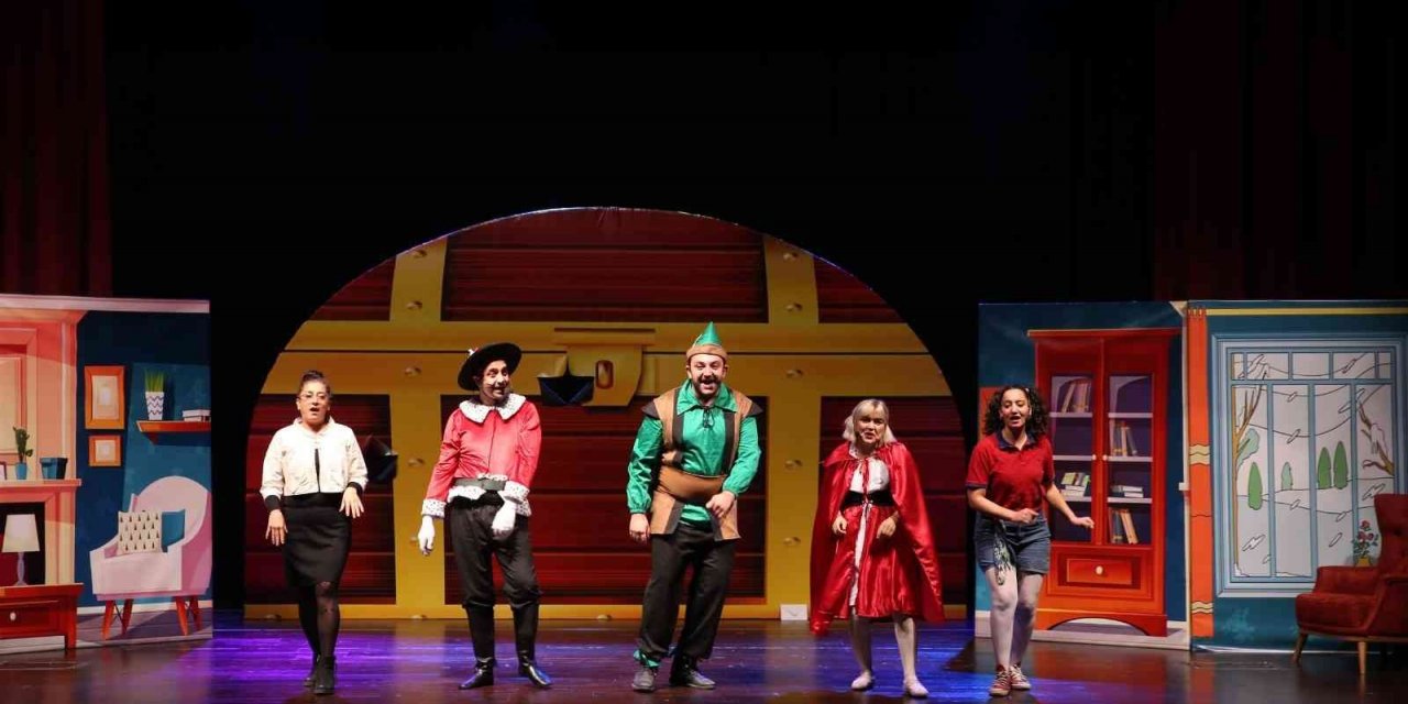 Yarıyıl tatilinde çocuklar Merkezefendi’de tiyatro ile eğleniyor