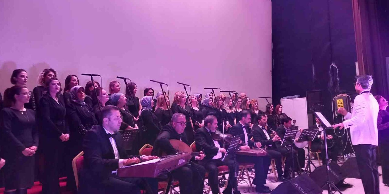 Kozan’da Türk sanat müziği Konseri