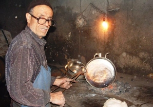 Seydişehir'de tek kalaycı kaldı