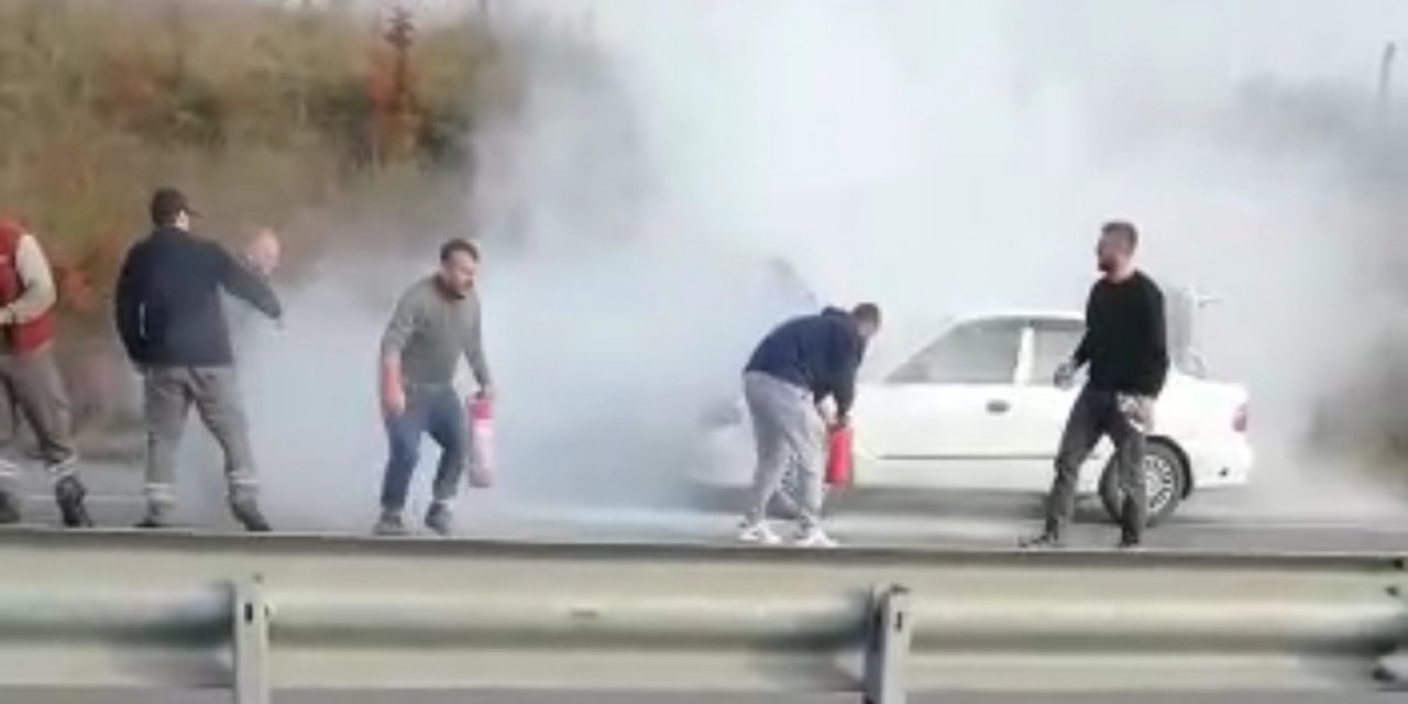Hareket halindeki otomobilde yangın çıktı