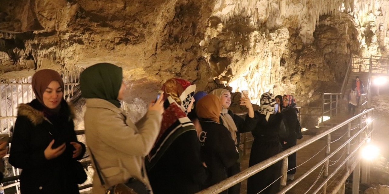 Yeni hafızlar Düzce’yi gezdi