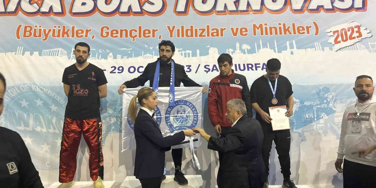 Türkiye Kick Boks Turnuvası’nda Yıldırım rüzgarı