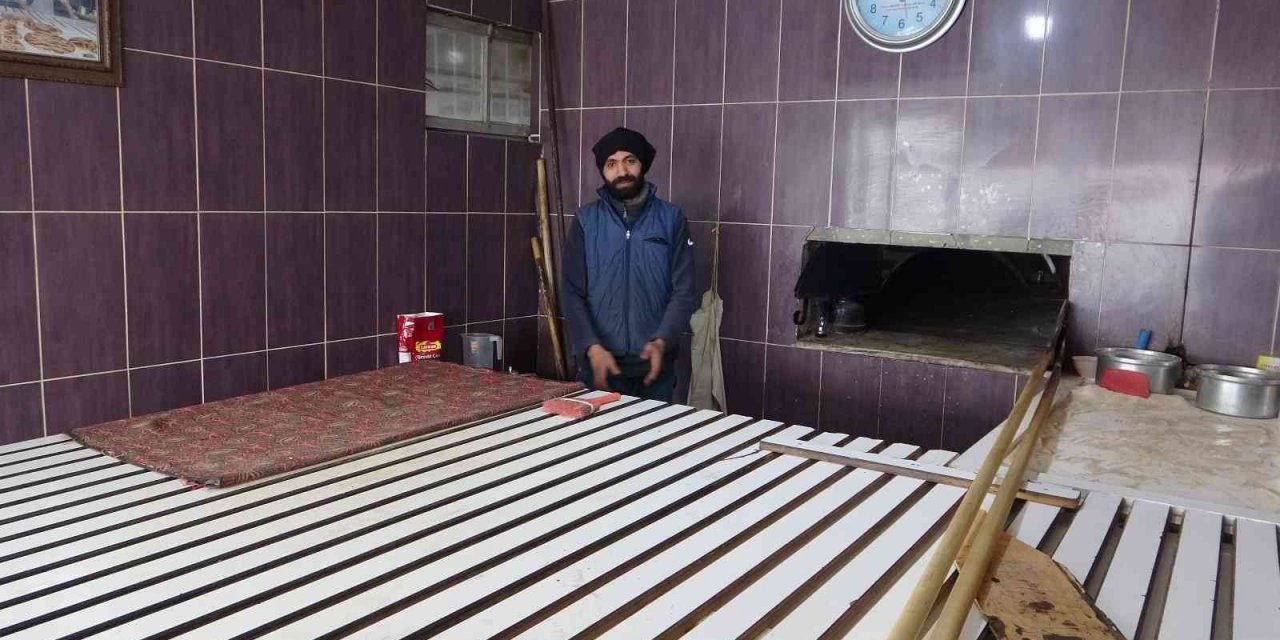 Malatya’da soğuk hava ekmek fırınını dondurdu