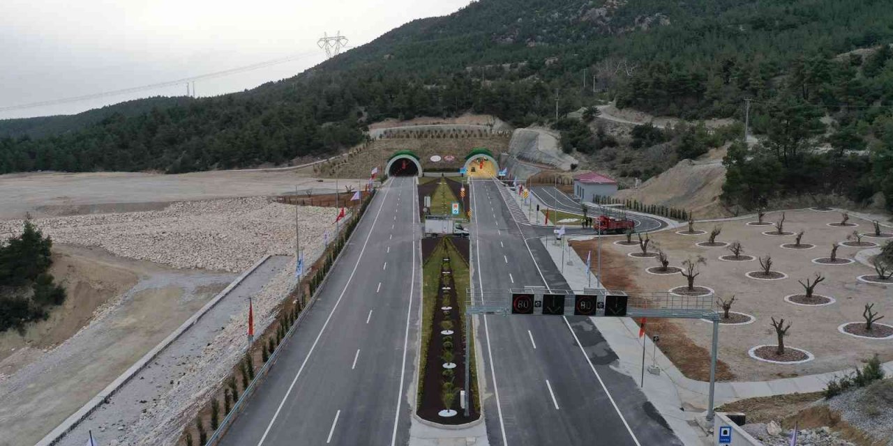 Ege ve Akdeniz’i birbirine bağlayan Honaz Tüneli açılıyor