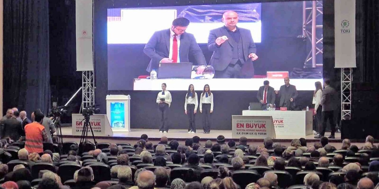 Denizli’de yapılacak 3 bin 150 konuttan 2 bin 837’sinin hak sahibi belirlendi