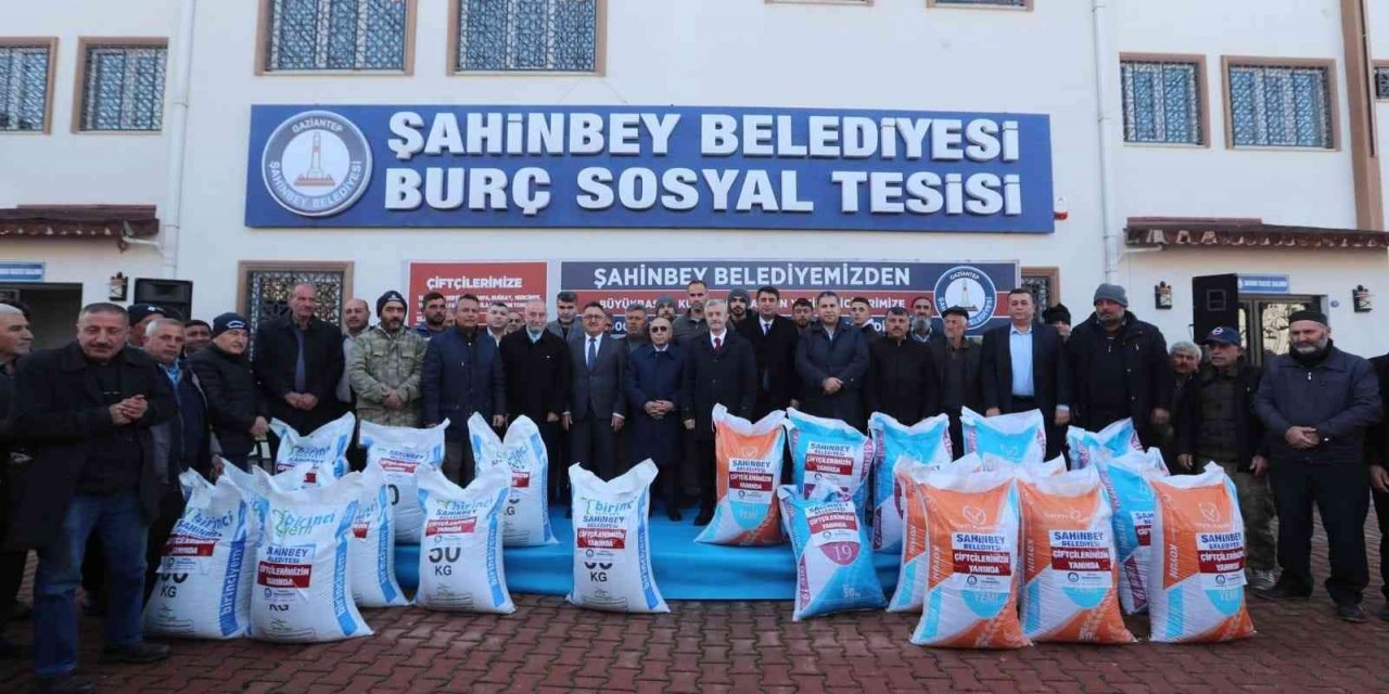 Şahinbey’de yem dağıtımı sürüyor