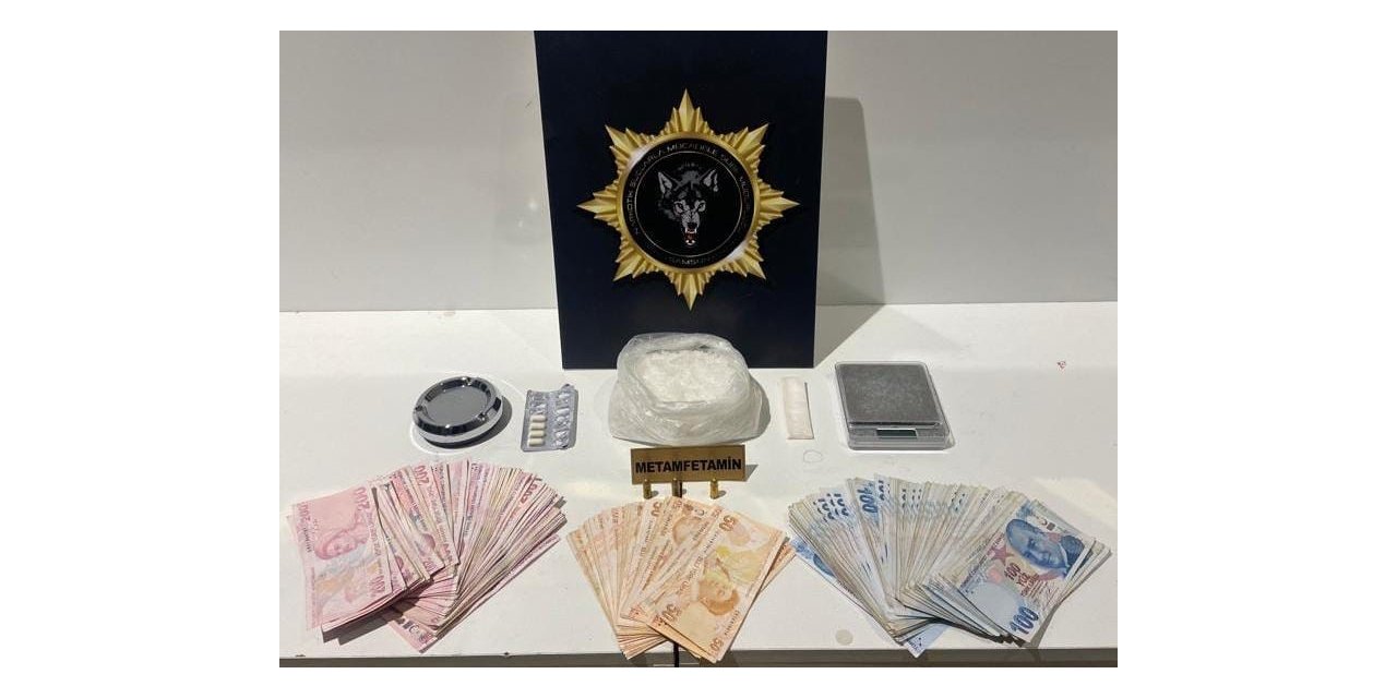 620 gram metamfetamin ile yakalandılar