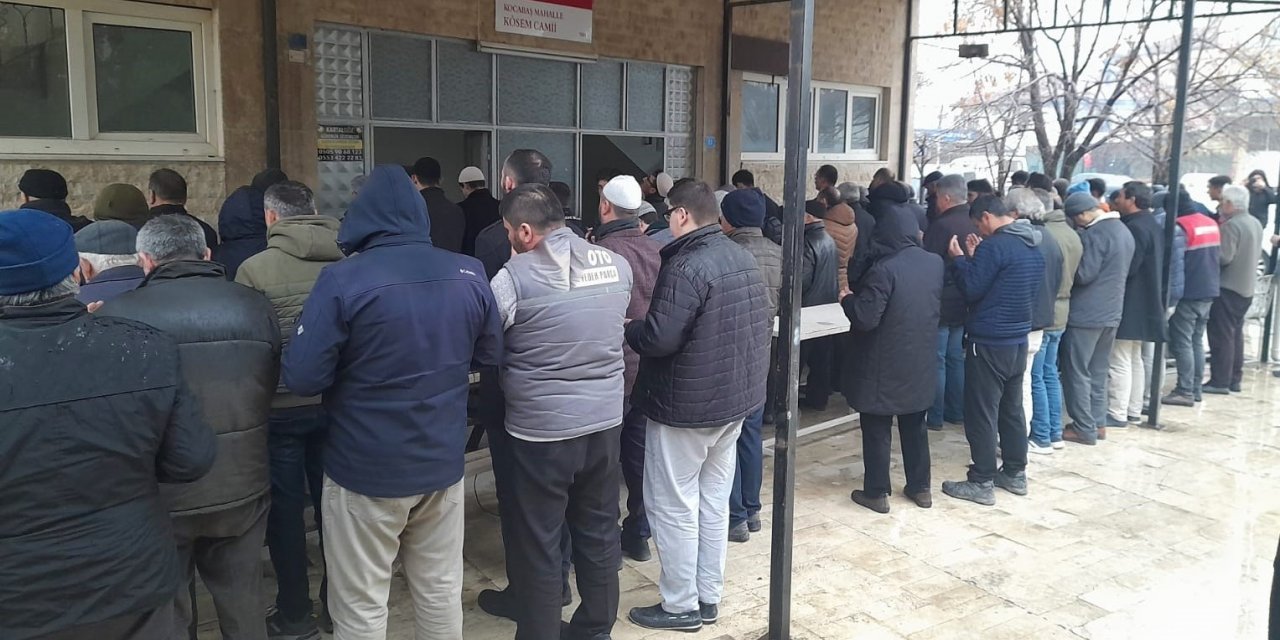 Duanın ardından beklenen yağmur geldi