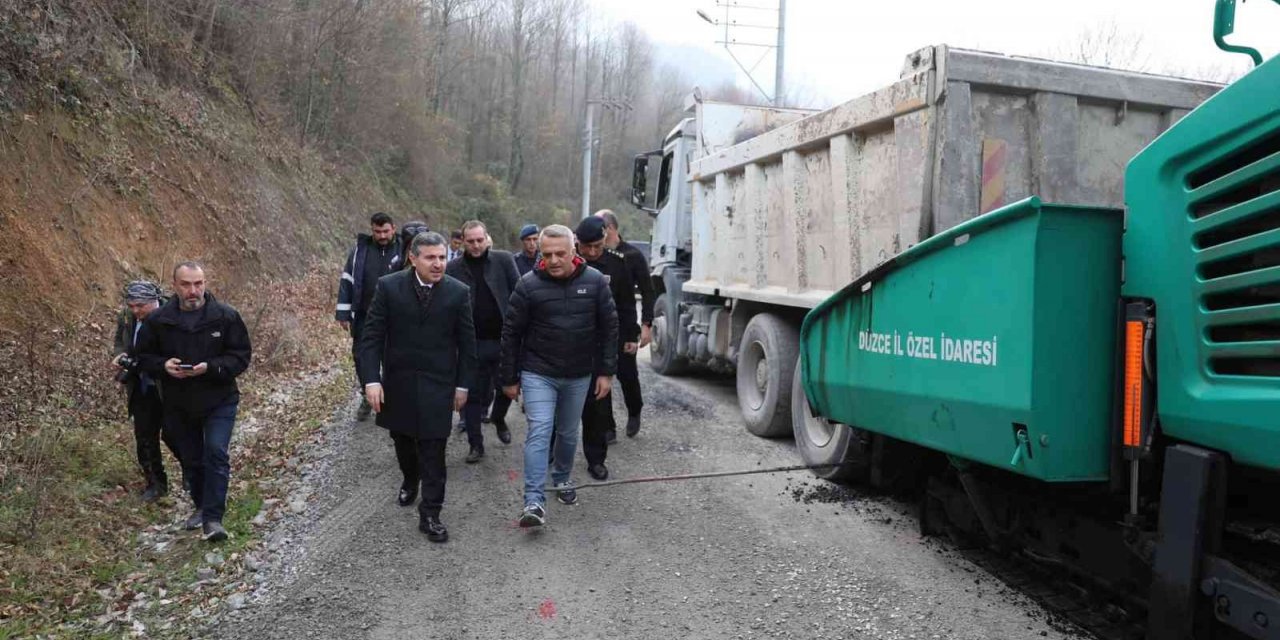 2022’de 100 kilometreden fazla köy yolu asfalt ve beton oldu