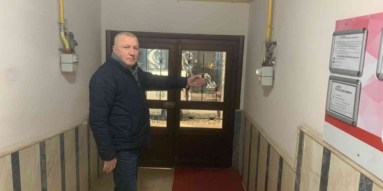 Aile vahşetinde babanın oğlunu vurma anı ortaya çıktı