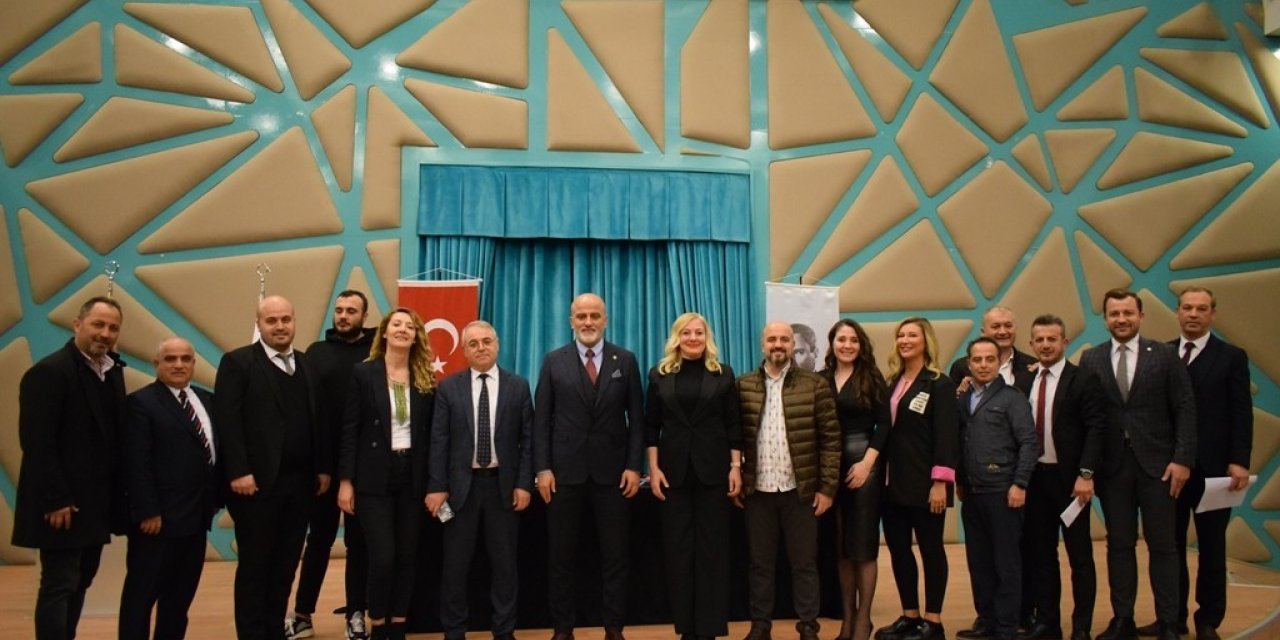 Nilüfer Belediyespor’da  Tamer işler’e güven oyu