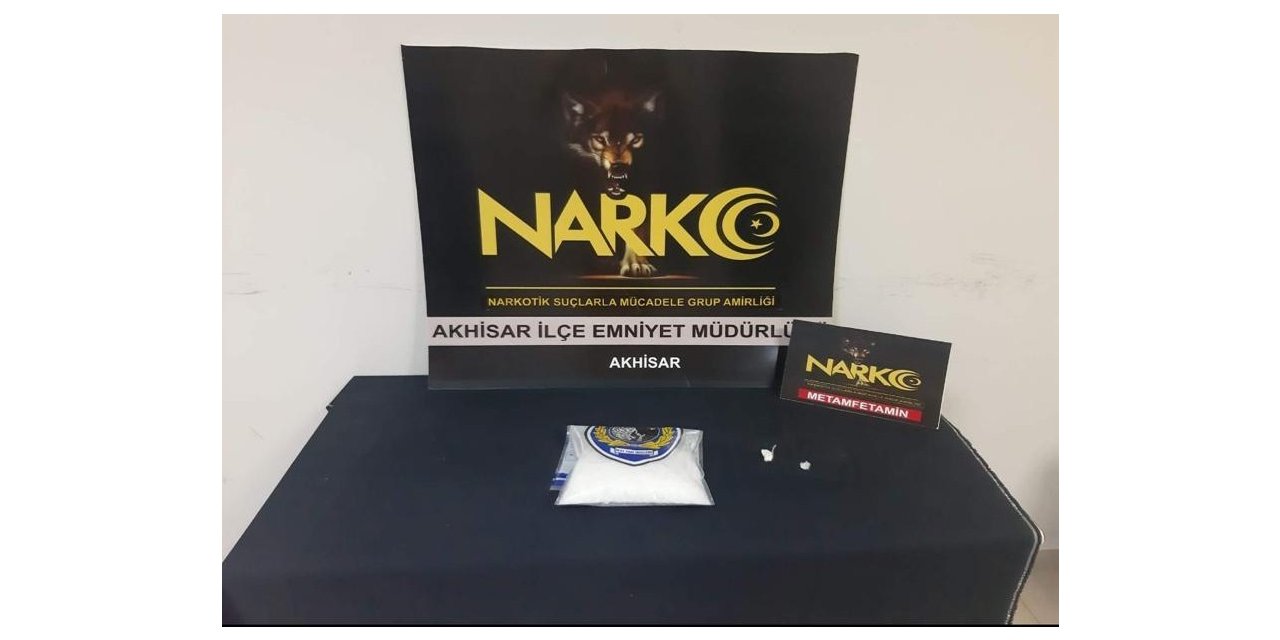 Araçta uyuşturucuyla yakalanan 4 kişi tutuklandı