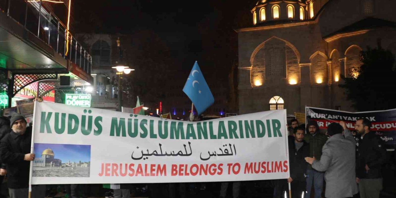 Malatyalılar Kur’an-ı Kerim yakılmasını protesto için yürüdü