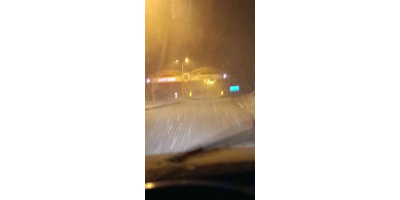 Karabük’te kar yağışı etkili oluyor