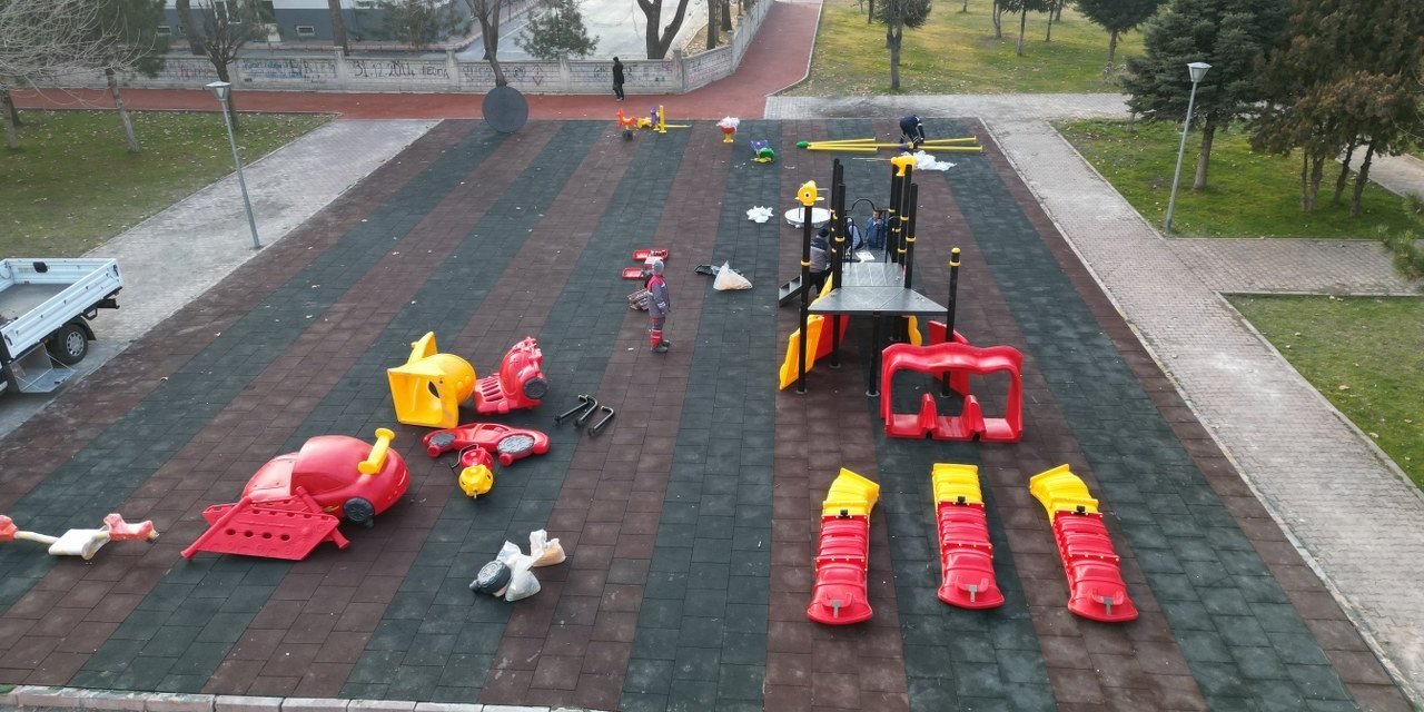 Yeni Parklara Yeni Nesil Oyun Grupları Kurulmaya Devam Ediyor