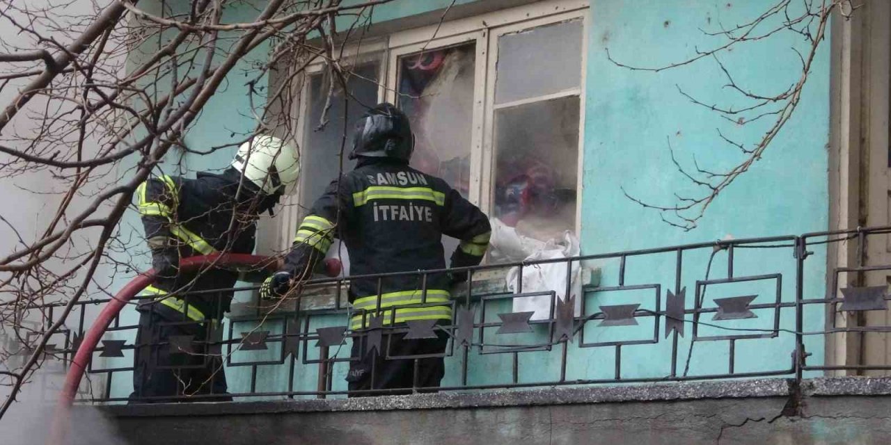 Metruk binada yangın