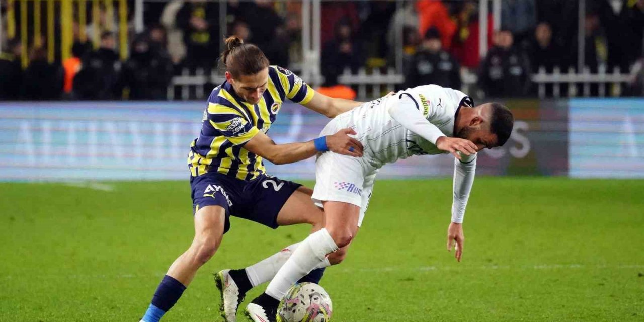 Miguel Crespo cezalı duruma düştü