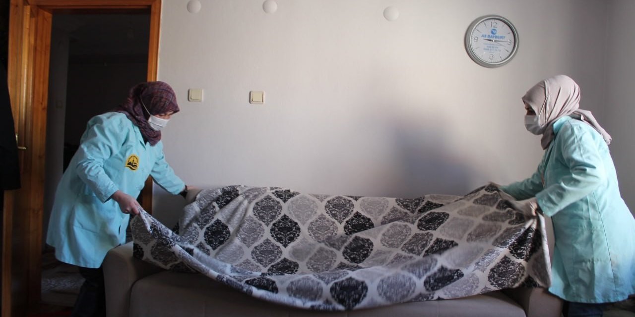 Bayburt Belediyesi bakıma muhtaç vatandaşları unutmuyor yaşlıların umudu oluyor