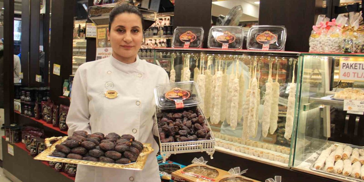 Gençlerin hurmaya olan ilgisi arttı, hurma tüketimi 12 aya yayıldı
