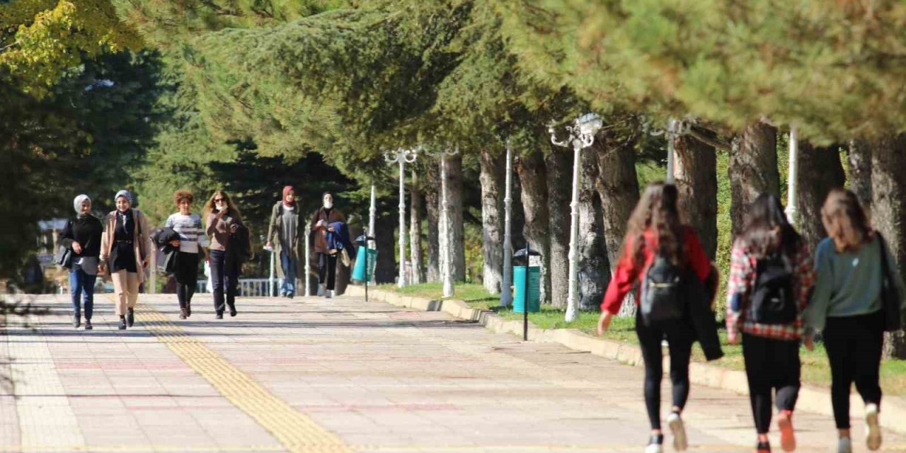 Öğrencilere ücretsiz psikolojik danışma hizmeti