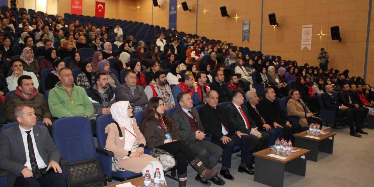 Edebiyat Kampı, Aydın’ın ev sahipliği ile başladı