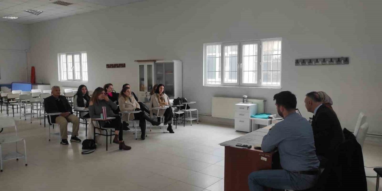 Nazilli Sağlık Hizmetleri MYO Akademik Kurul Toplantısı gerçekleşti