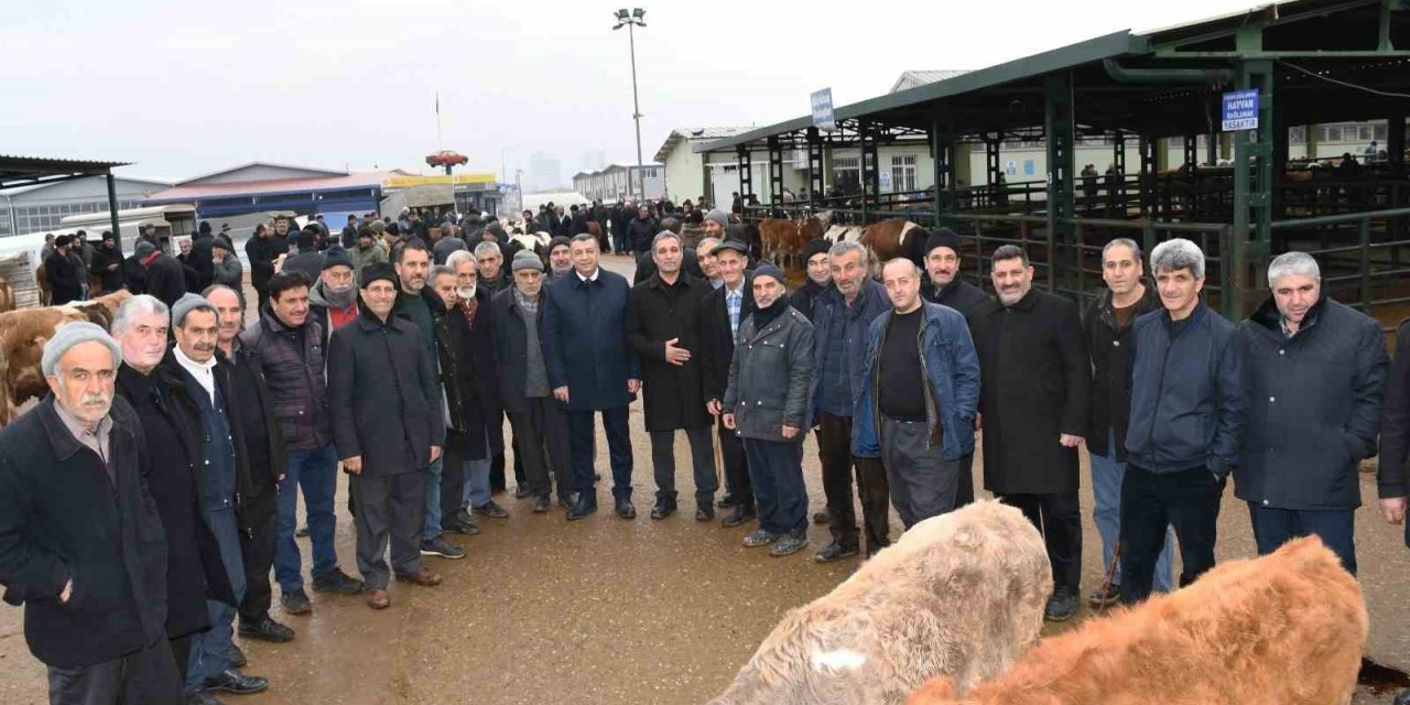 Başkan Özcan, yetiştiricilerin sorunlarını dinledi