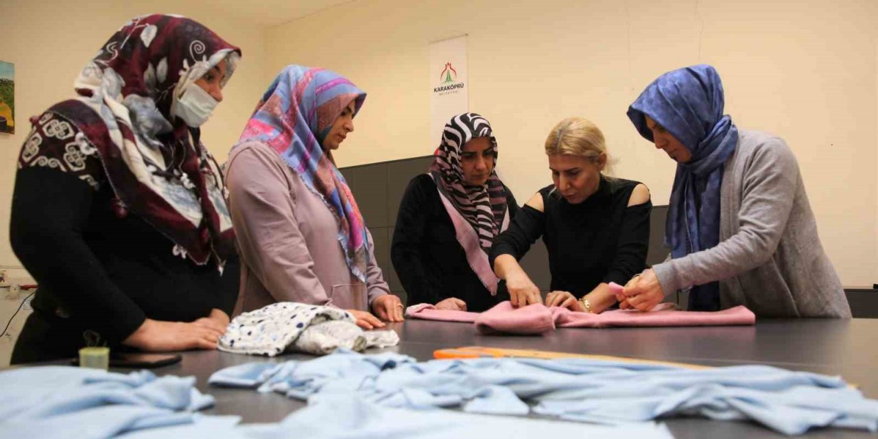 Kadınlar zamanını üretimle değerlendiriyor