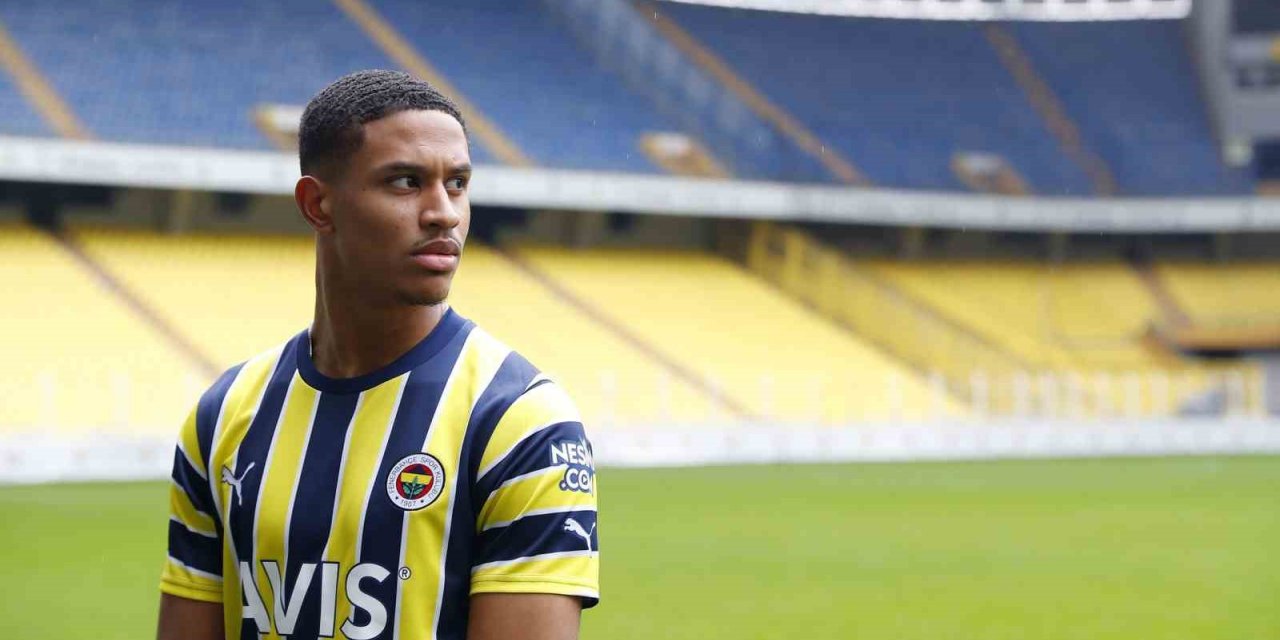 Jayden Oosterwolde resmen Fenerbahçe’de