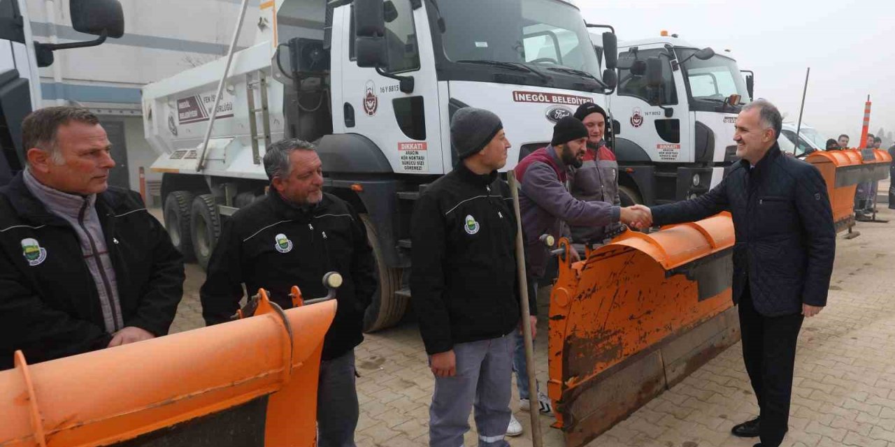 İnegöl Belediyesi ekipleri kar yağışına hazır