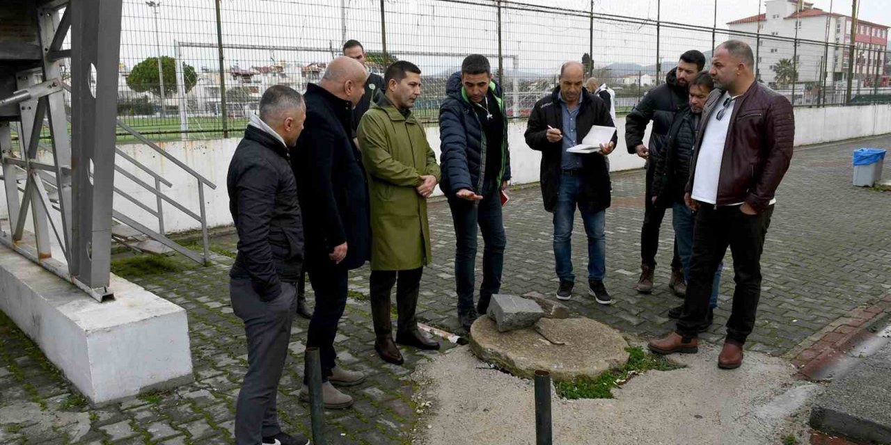 Kuşadası Belediyesi’nden geleceğin yıldız futbolcular için önemli yatırım