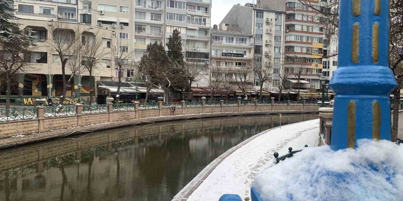 Eskişehir karla daha güzel