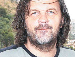 Emir Kusturica'dan flaş karar