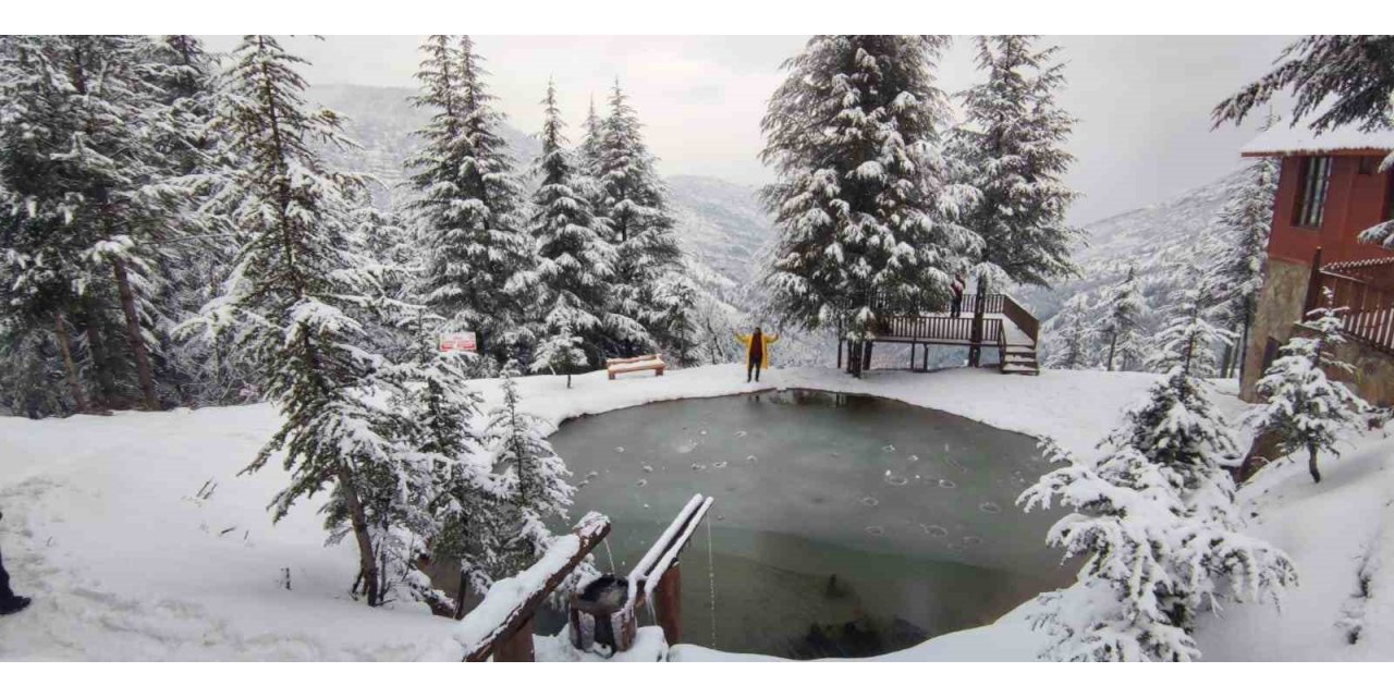 Yavşan Yaylası’ndan kar manzaraları