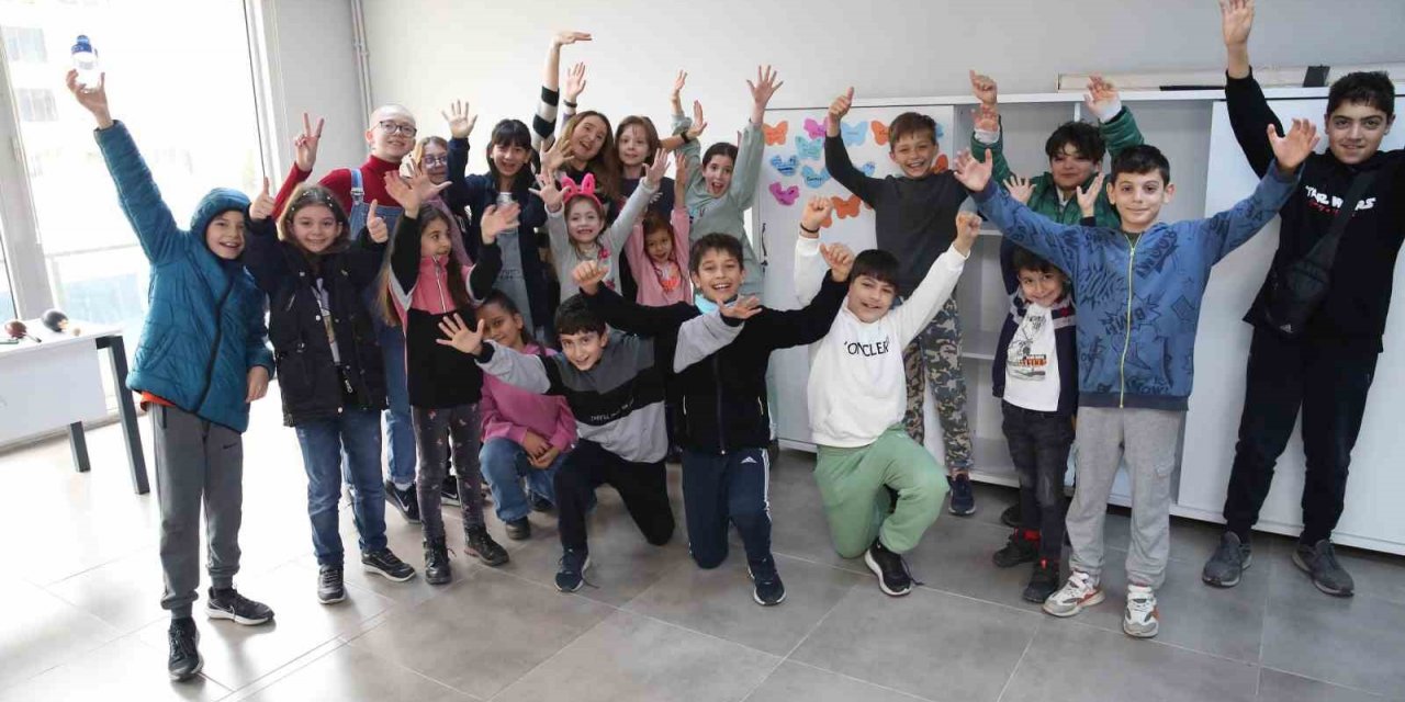 Çocuklar önce ritim tuttu sonra drama eğitimi aldı