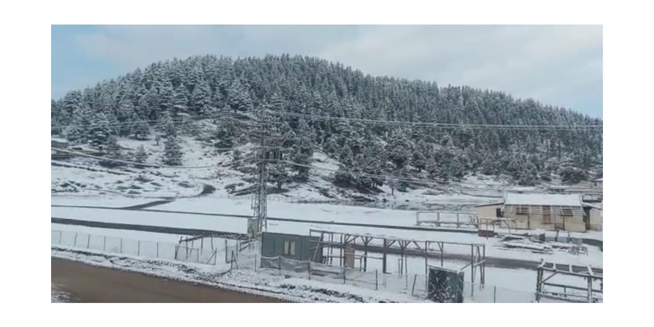 Kış yeni geldi: Adana’da da karla mücadele başladı