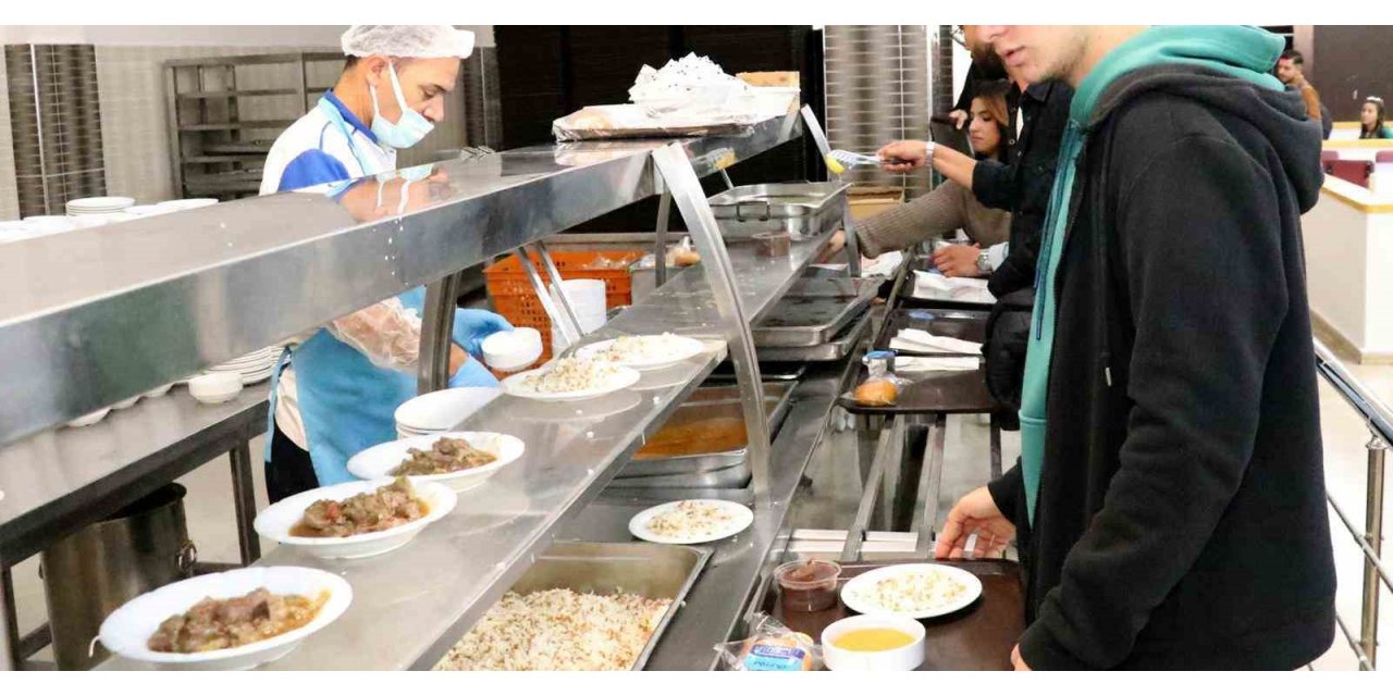 Malatya’da 12 bin minik öğrenciye ücretsiz yemek