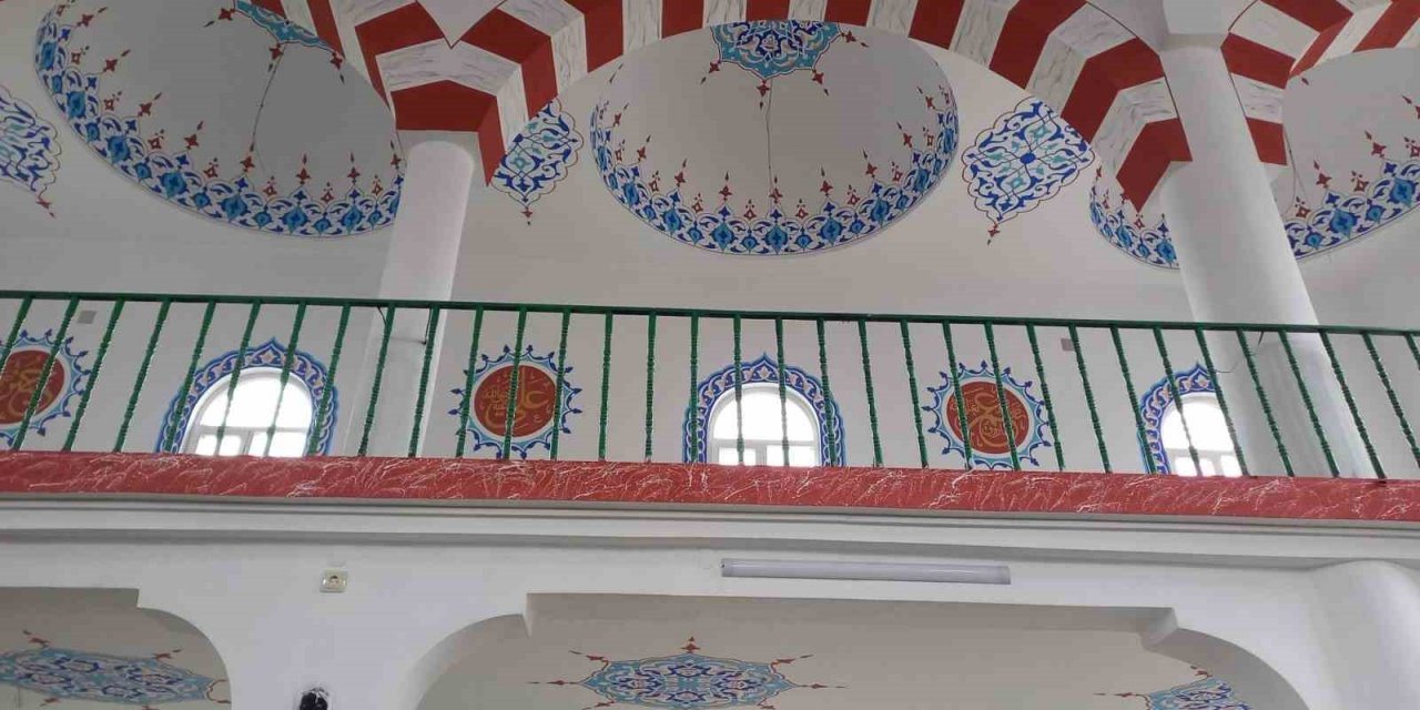 Yanan caminin tadilatında sona gelinde