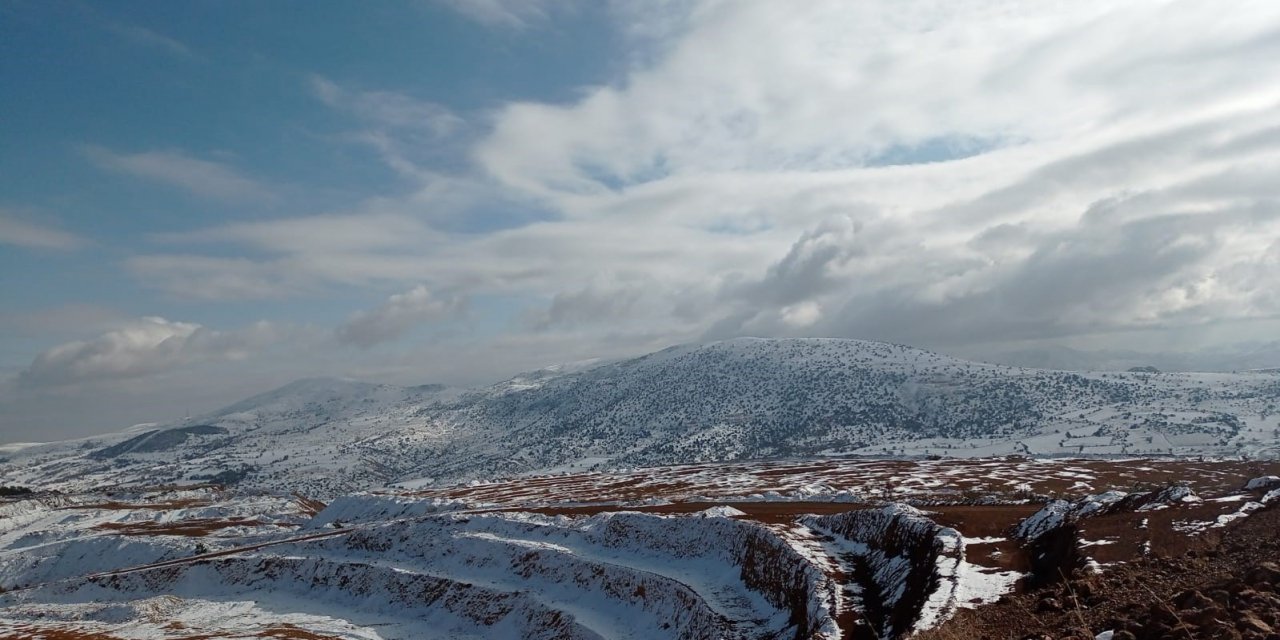 Karaçam’dan seyrine doyumsuz kar manzaraları