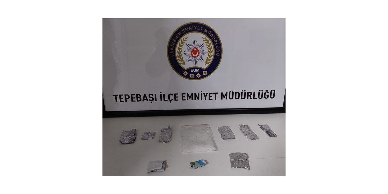 Şüphelenilerek durdurulan şahsın üzerinden uyuşturucu madde çıktı