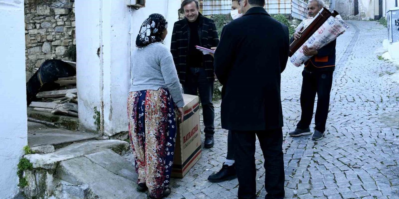 Kuşadası’nda Belediyesi sosyal belediyecilik çalışmalarını sürdürüyor