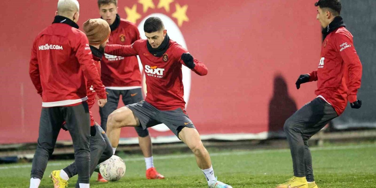 Galatasaray, Ümraniyespor maçı hazırlıklarını tamamladı