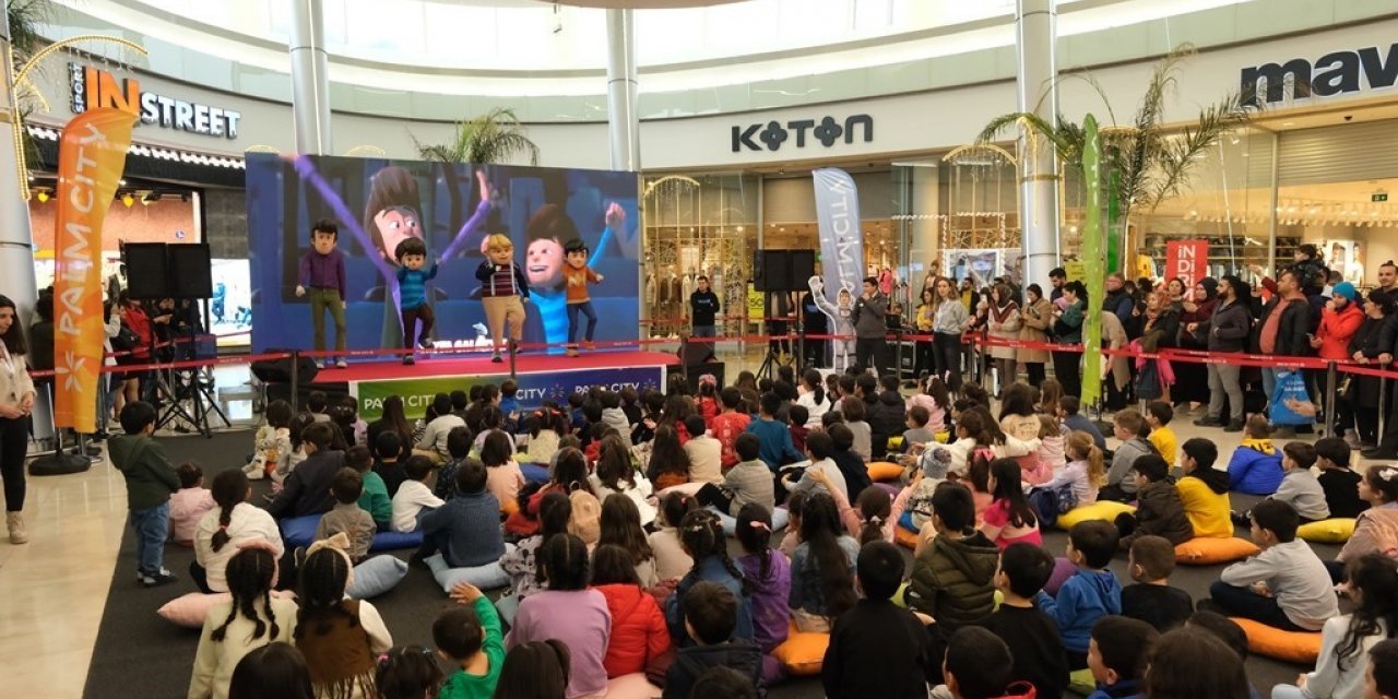 Rafadan Tayfa Palm City’de