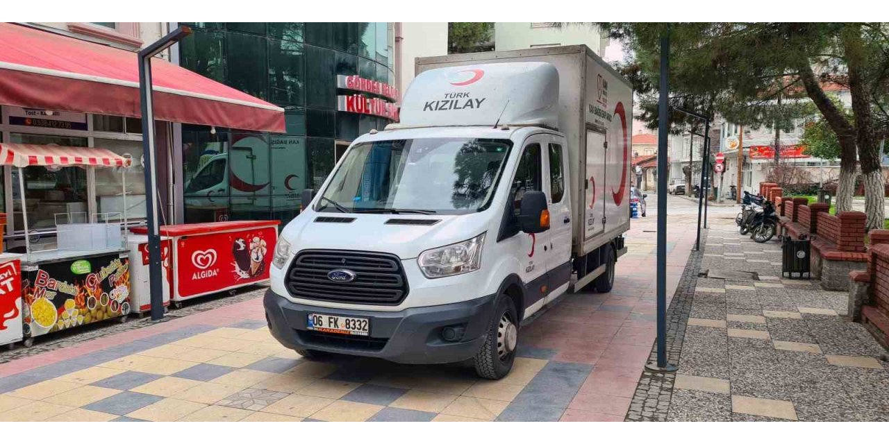 Gördesli vatandaşlar kan bağışına destek verdi