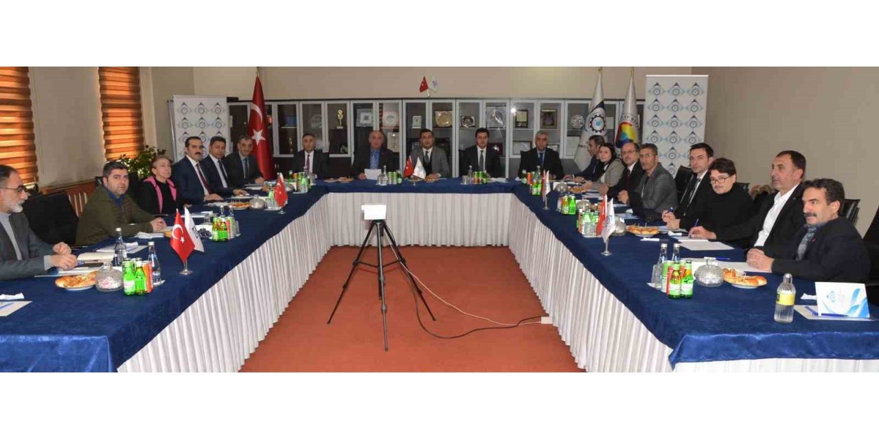 ETSO Yönetim Kurulu Başkanı Saim Özakalın; “Sanayileşme için çıktığımız bu yolda heyecanımız bitmesin”