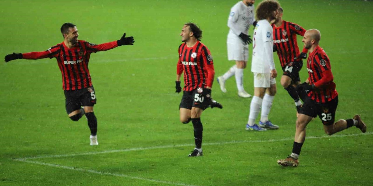 Spor Toto Süper Lig: Gaziantep FK: 4 - A. Hatayspor: 1 (Maç sonucu)