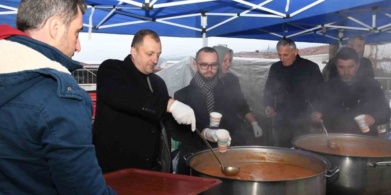 Başkan Usta mesaiye pazarda başlıyor