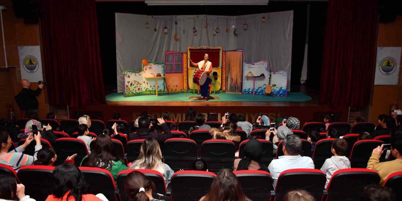 Çocuklara karne hediyesi tiyatro oyunu
